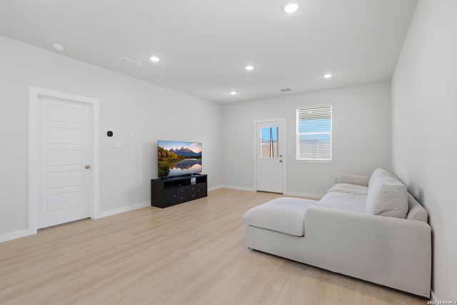 12443 HURDELBRINK RNCH, San Antonio, TX 78245