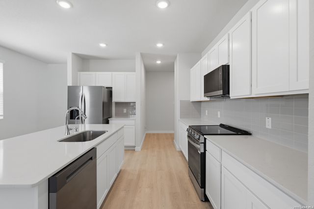 12443 HURDELBRINK RNCH, San Antonio, TX 78245
