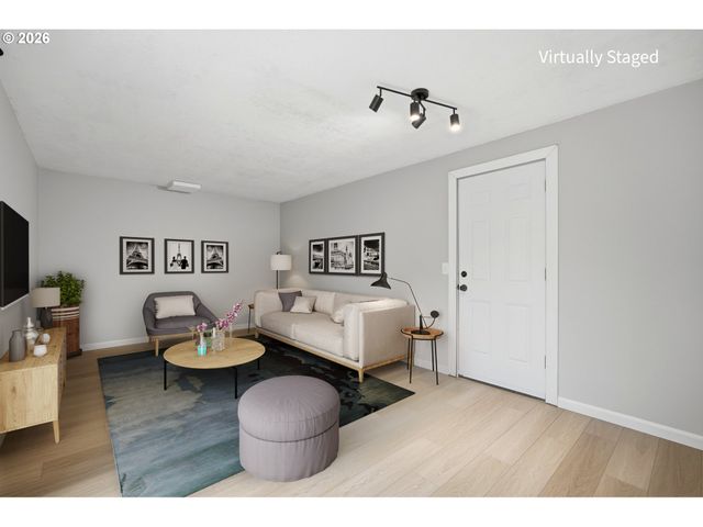 12955 Sw 22ND St, Beaverton, OR 97008