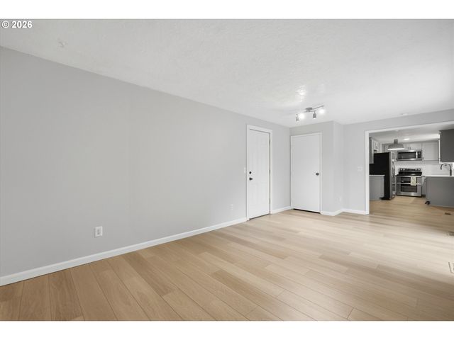 12955 Sw 22ND St, Beaverton, OR 97008