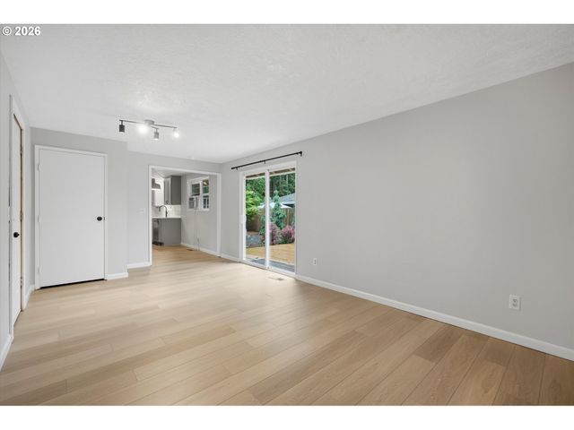 12955 Sw 22ND St, Beaverton, OR 97008