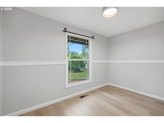 12955 Sw 22ND St, Beaverton, OR 97008