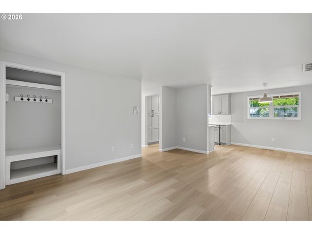12955 Sw 22ND St, Beaverton, OR 97008