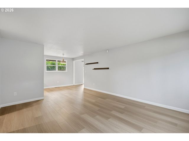 12955 Sw 22ND St, Beaverton, OR 97008