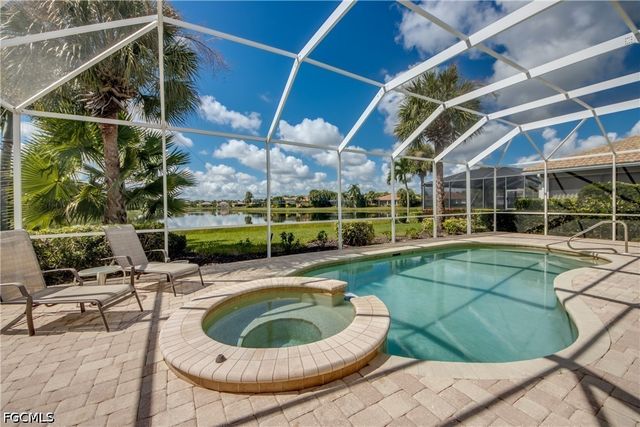 10530 Bellagio DR, Fort Myers, FL 33913