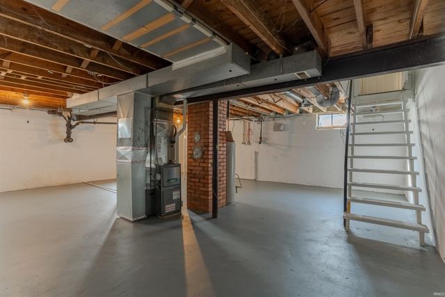 1713 E Illinois Street, Evansville, IN 47711