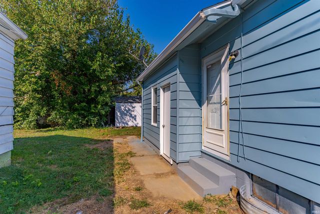 1713 E Illinois Street, Evansville, IN 47711