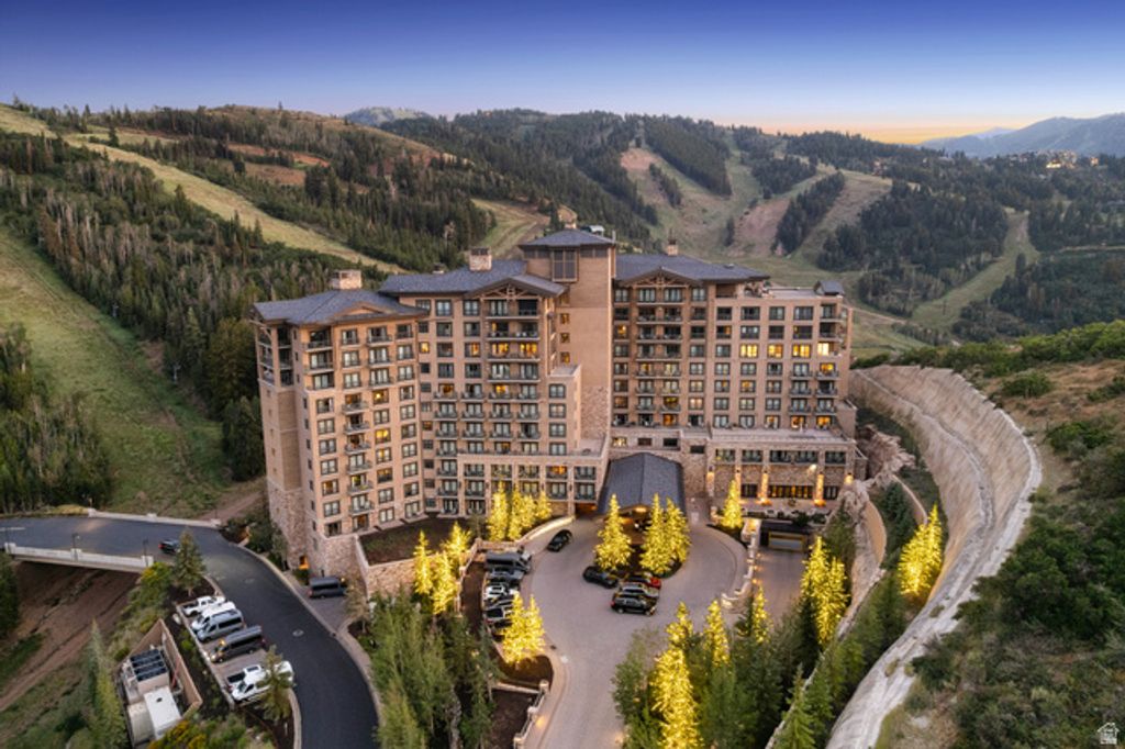 2300 W DEER VALLEY DR #420, Park City, UT 84060 — exterior