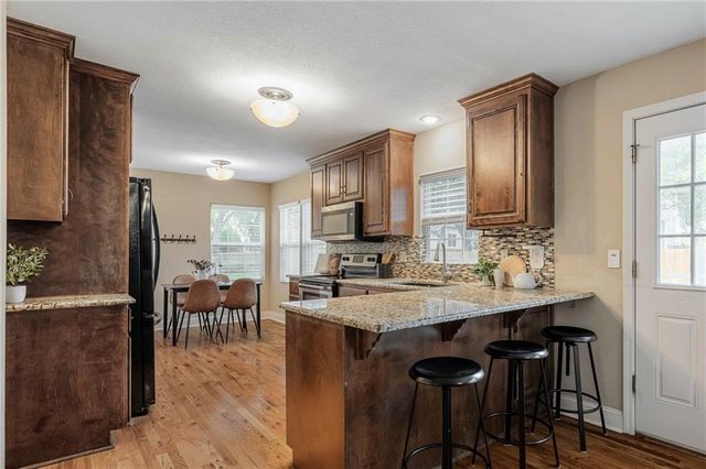 1807 S Kiowa Court, Olathe, KS 66062