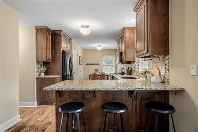 1807 S Kiowa Court, Olathe, KS 66062