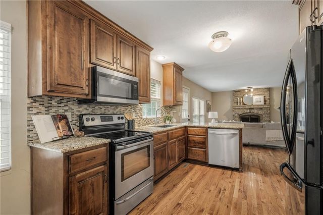 1807 S Kiowa Court, Olathe, KS 66062