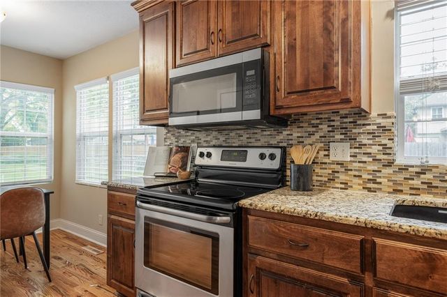 1807 S Kiowa Court, Olathe, KS 66062