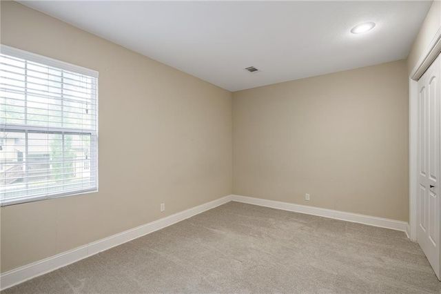 1807 S Kiowa Court, Olathe, KS 66062