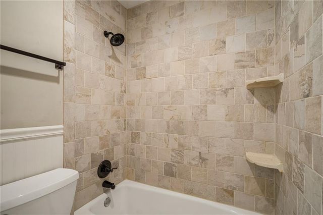 1807 S Kiowa Court, Olathe, KS 66062