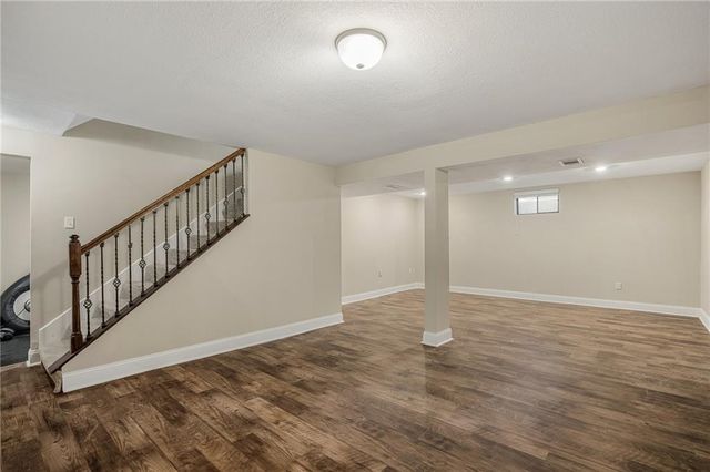 1807 S Kiowa Court, Olathe, KS 66062