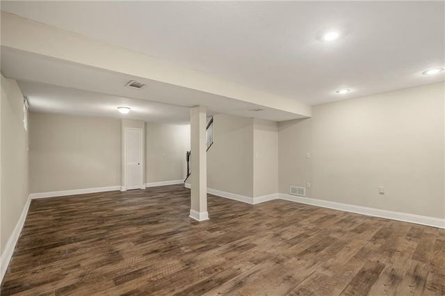 1807 S Kiowa Court, Olathe, KS 66062