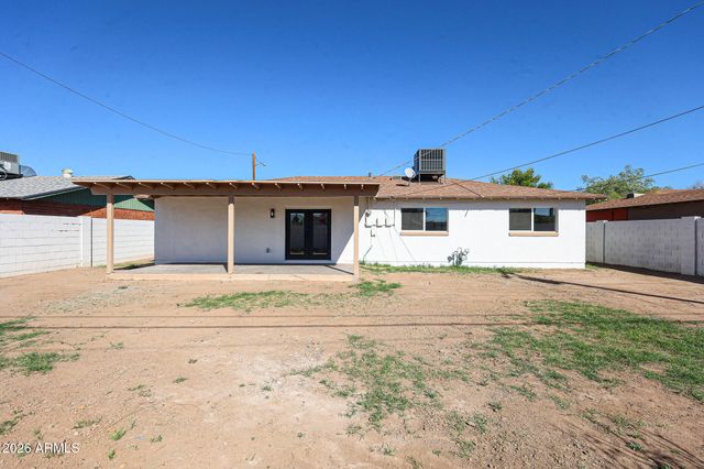 3337 W OCOTILLO Road, Phoenix, AZ 85017