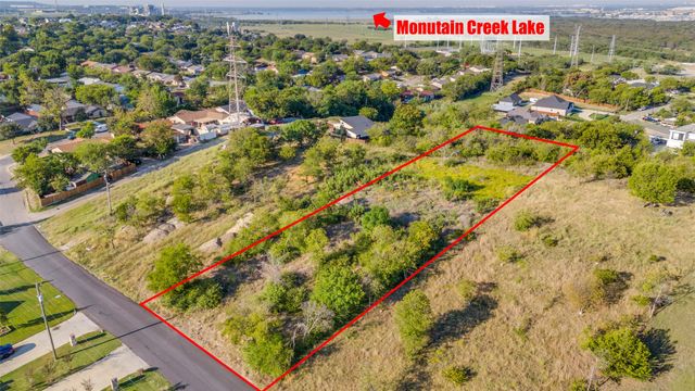 26 Army Avenue, Dallas, TX 75211