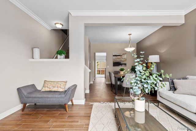 11650 Weingartz West, Utica, MI 48315