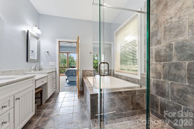 130 Cross Vine Drive 226, Tuckasegee, NC 28783
