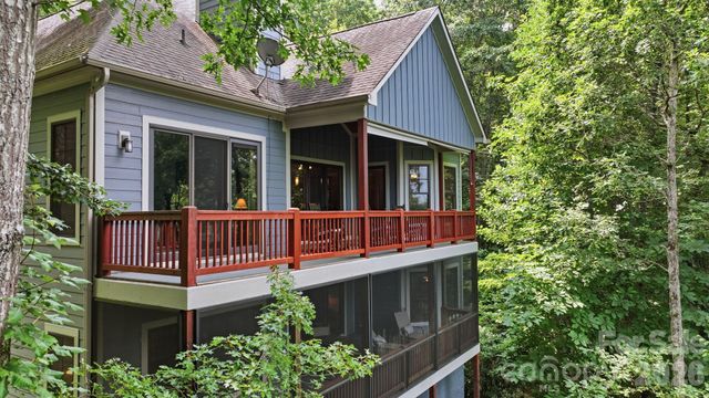 130 Cross Vine Drive 226, Tuckasegee, NC 28783