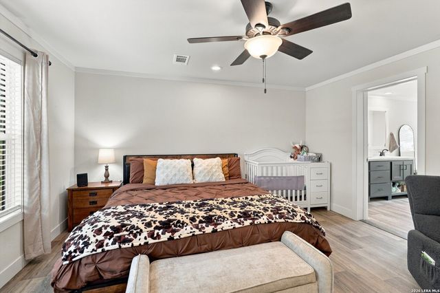 152 SYRAH ST, La Vernia, TX 78121