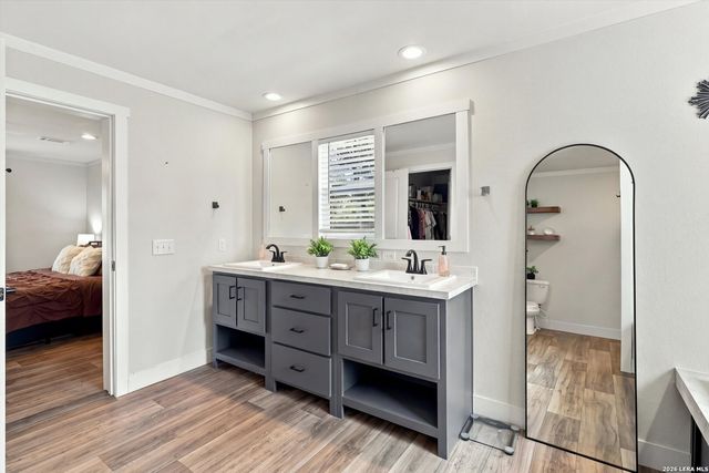 152 SYRAH ST, La Vernia, TX 78121