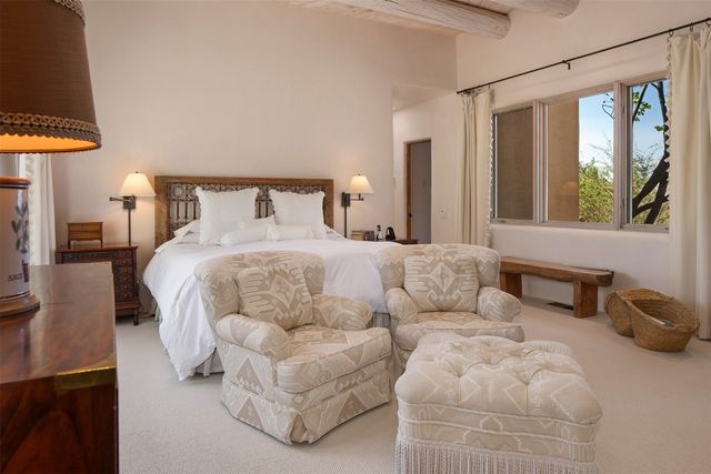 19 Black Mesa, Santa Fe, NM 87506