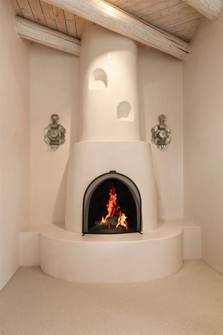 19 Black Mesa, Santa Fe, NM 87506