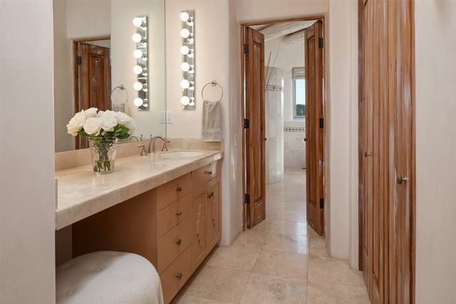 19 Black Mesa, Santa Fe, NM 87506