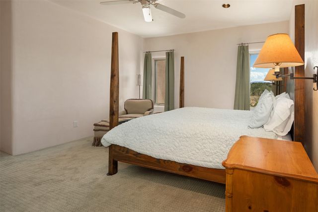 19 Black Mesa, Santa Fe, NM 87506
