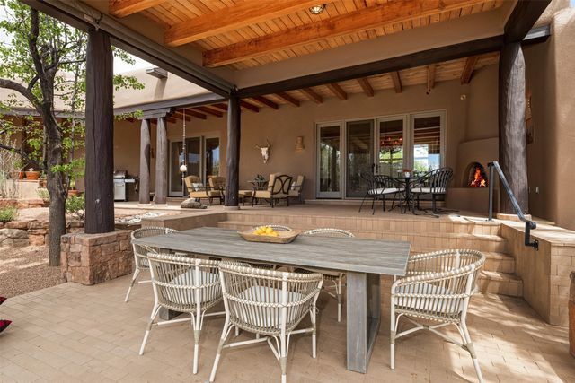 19 Black Mesa, Santa Fe, NM 87506
