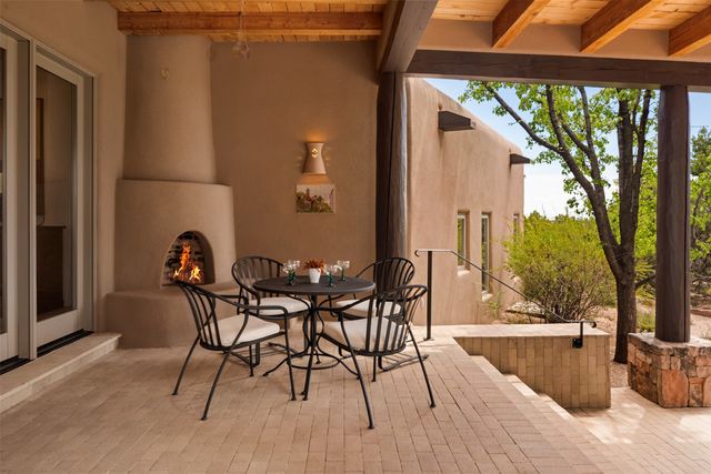 19 Black Mesa, Santa Fe, NM 87506