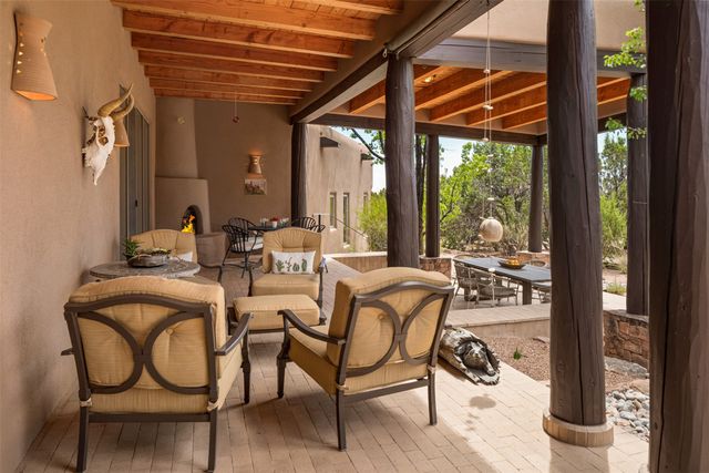 19 Black Mesa, Santa Fe, NM 87506
