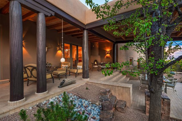 19 Black Mesa, Santa Fe, NM 87506