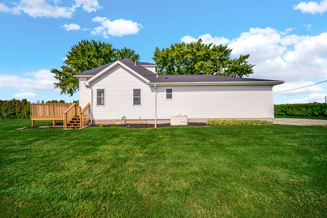 11333 S State Rd 39, Union Mills, IN 46382