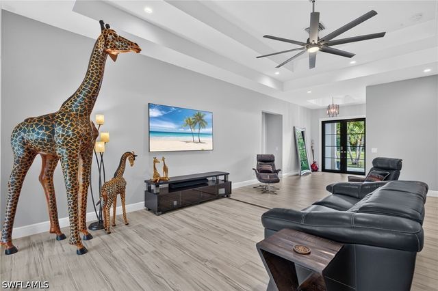 27150 Rue De Paix, Bonita Springs, FL 34135