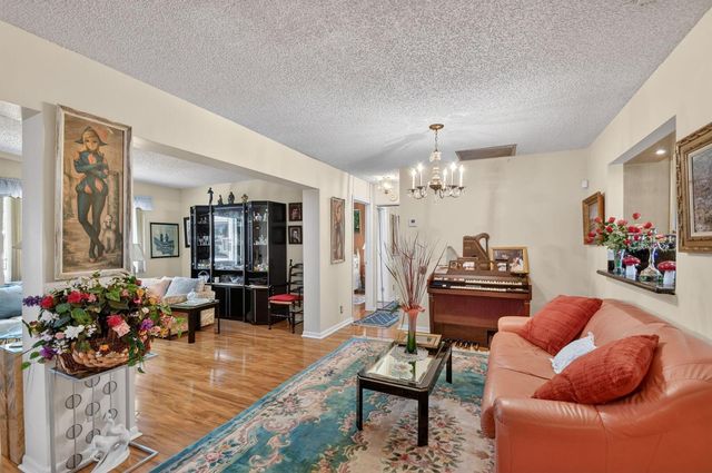 6312 Summer Sky Lane, Greenacres, FL 33463