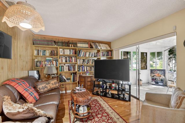 6312 Summer Sky Lane, Greenacres, FL 33463
