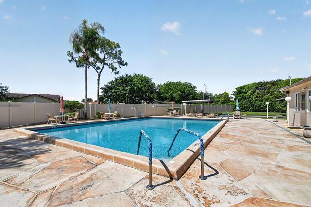 6312 Summer Sky Lane, Greenacres, FL 33463