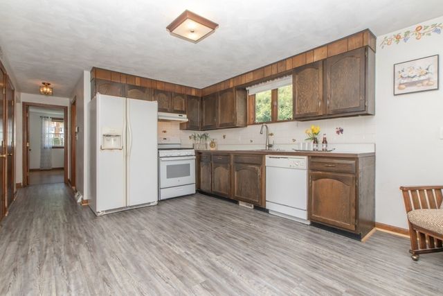 15 Marrett Rd, Burlington, MA 01803