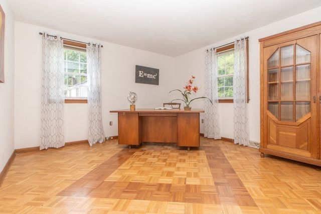 15 Marrett Rd, Burlington, MA 01803