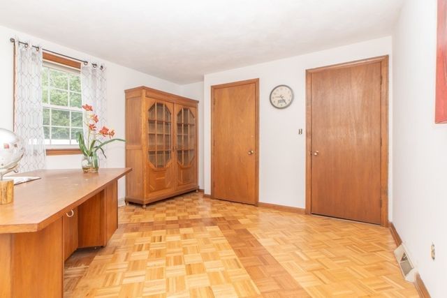 15 Marrett Rd, Burlington, MA 01803