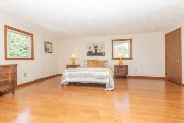 15 Marrett Rd, Burlington, MA 01803