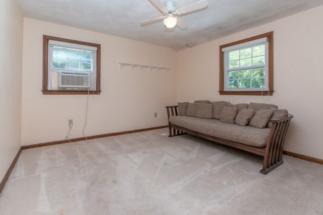 15 Marrett Rd, Burlington, MA 01803