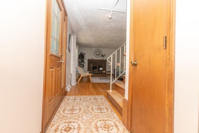 15 Marrett Rd, Burlington, MA 01803