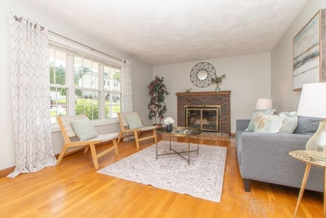 15 Marrett Rd, Burlington, MA 01803