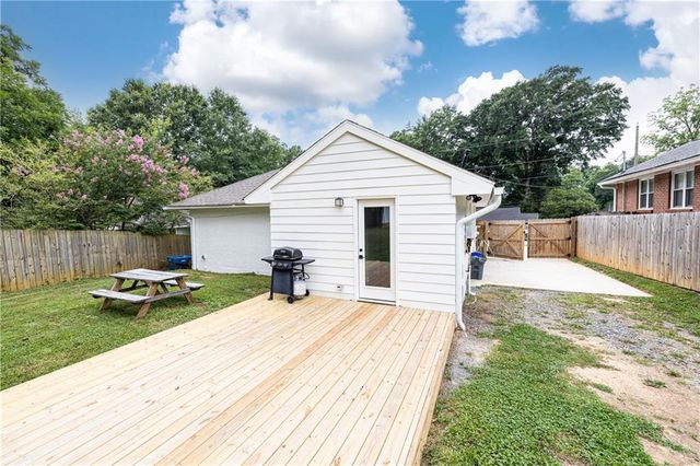 820 Wayland Court SE, Smyrna, GA 30080