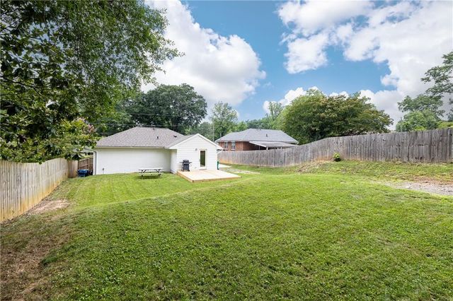 820 Wayland Court SE, Smyrna, GA 30080