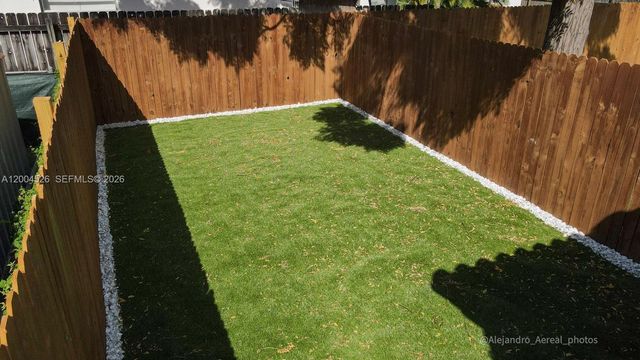 3045 SW 21st St, Miami, FL 33145